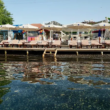 Piano - Adults Only Hotel