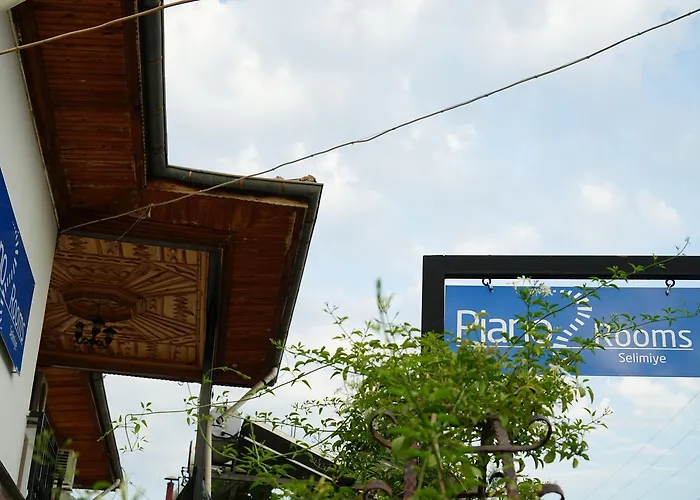 Hotel Piano - Adults Only *