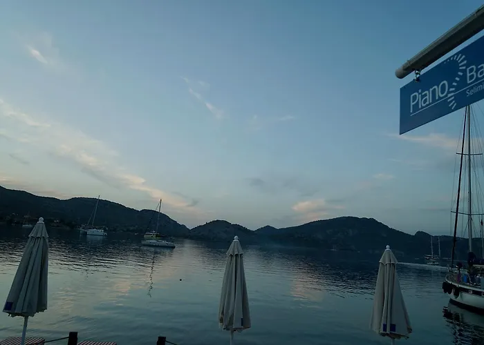 Piano - Adults Only Hotel *