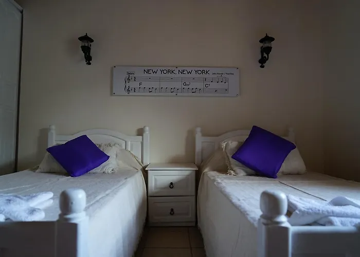 Piano - Adults Only * السليمية